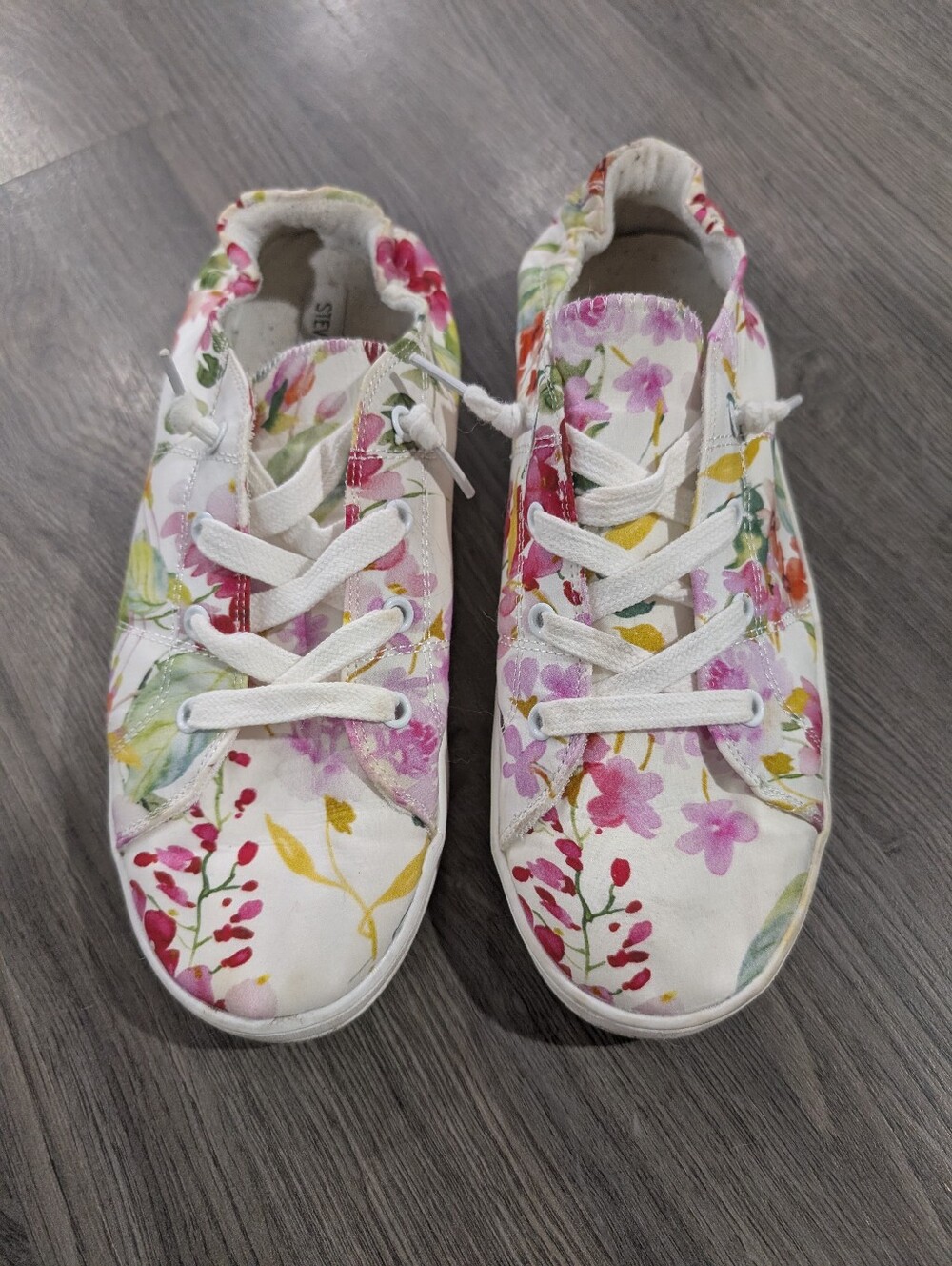 Steve Madden Size 10 Floral Shoes
